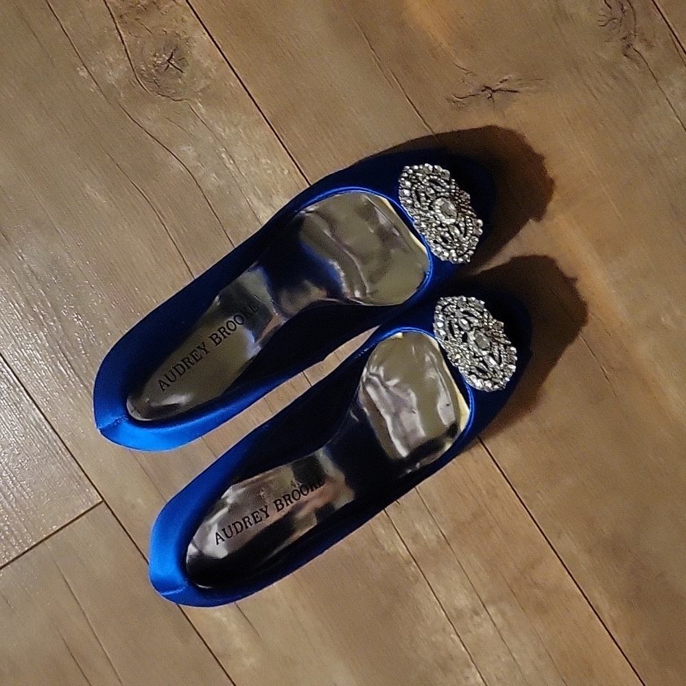 Audrey Brooke Blue Heels with Silver Embellishment